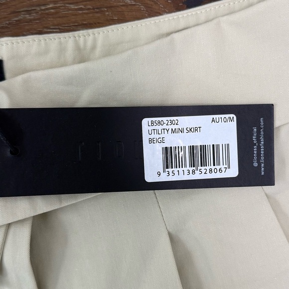 Utility Mini Skirt - Picture 3 of 4